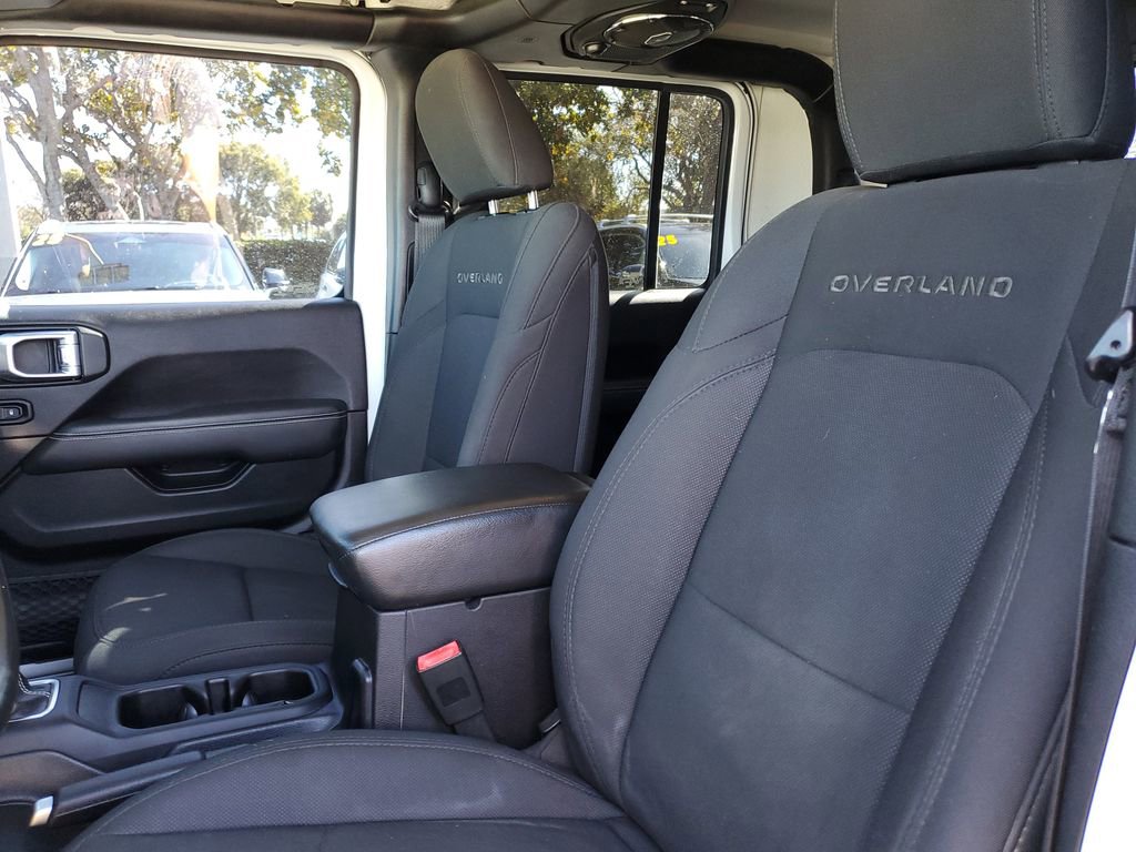 Used 2020 Jeep Gladiator Overland image 19