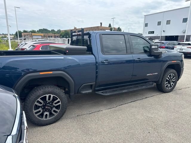 Used 2023 GMC Sierra 2500 AT4 w/ AT4 Preferred Package AWD/4WD image 3