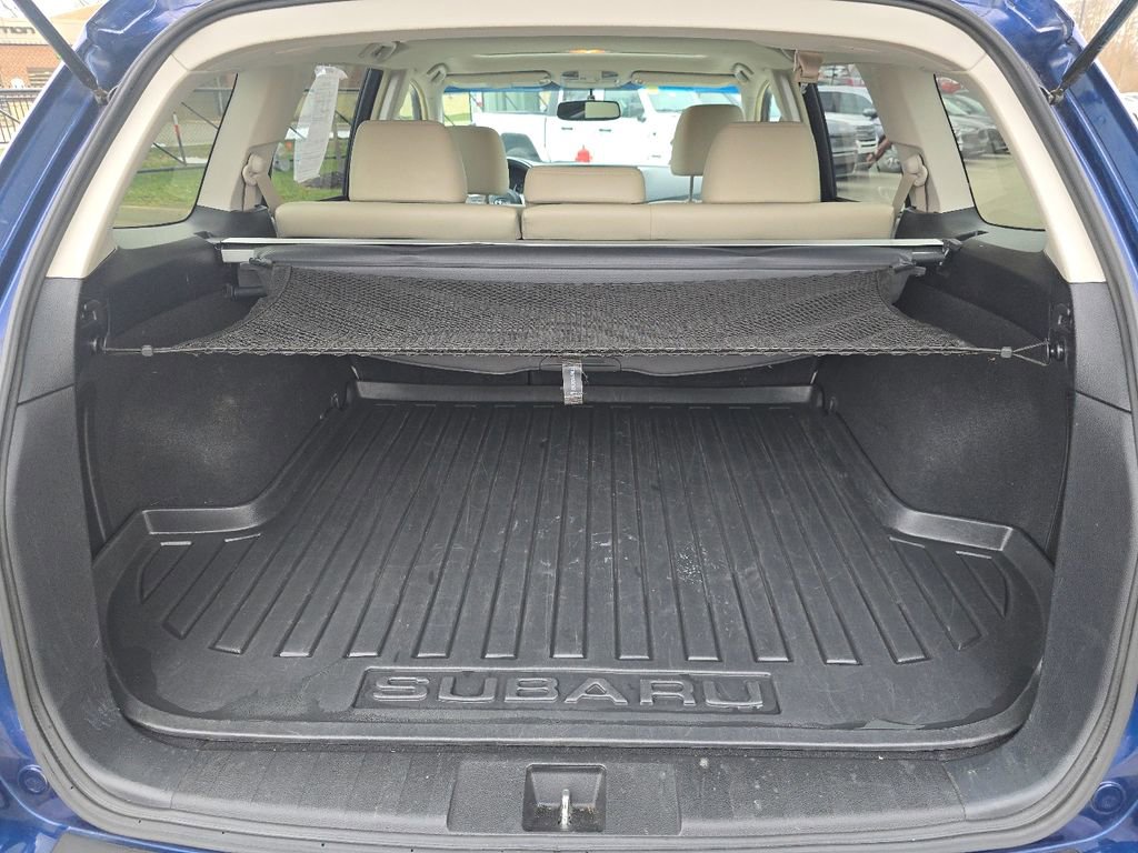 Used 2011 Subaru Outback 2.5i Limited image 18