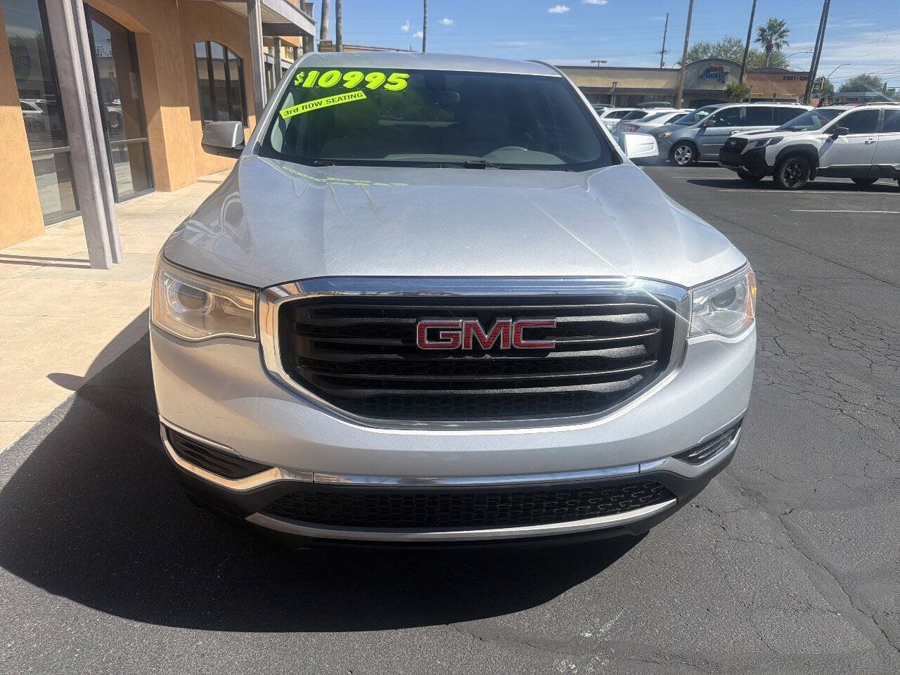 Used 2018 GMC Acadia SLE w/ LPO, Cargo Package FWD image 23