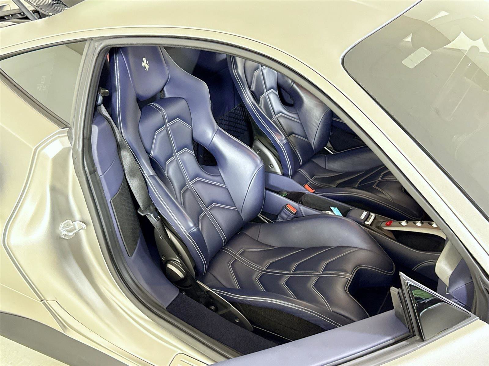 Used 2016 Ferrari 488 GTB RWD image 21