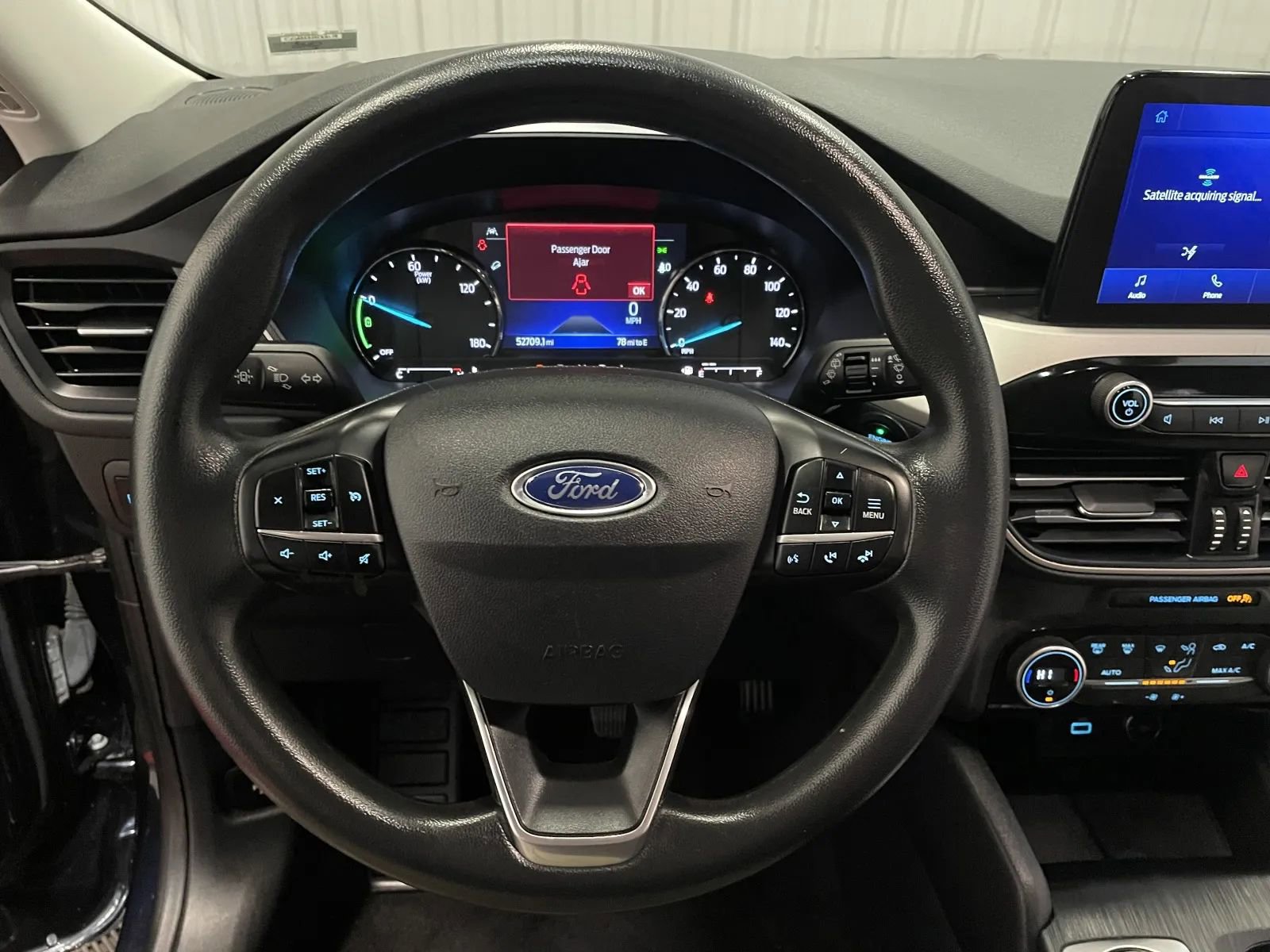 Used 2021 Ford Escape SE image 19