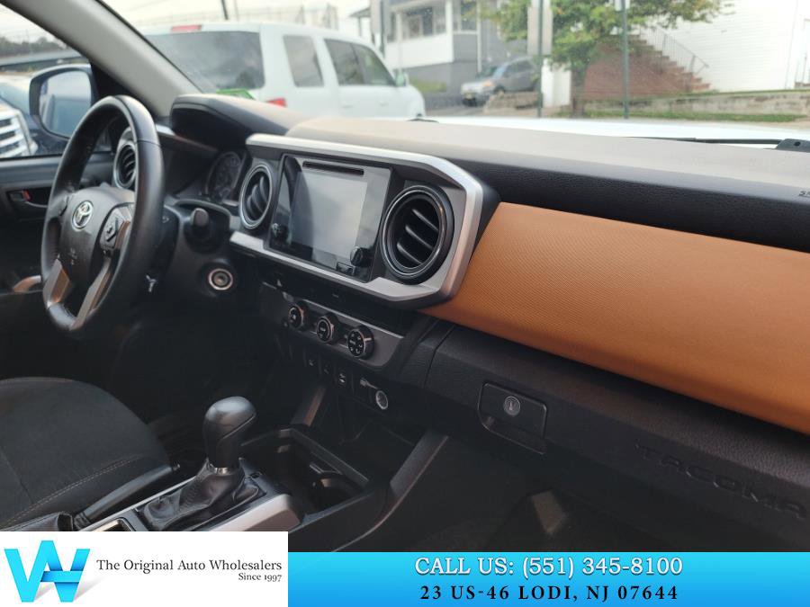 Used 2017 Toyota Tacoma SR5 image 15