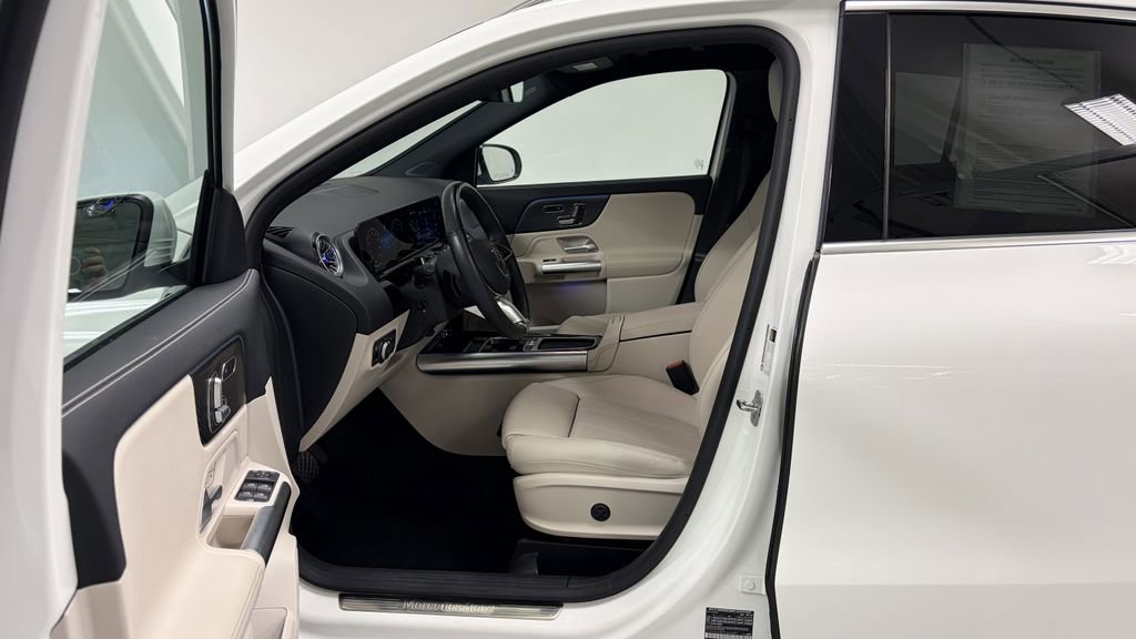 Certified 2025 Mercedes-Benz GLA 250 4MATIC image 12