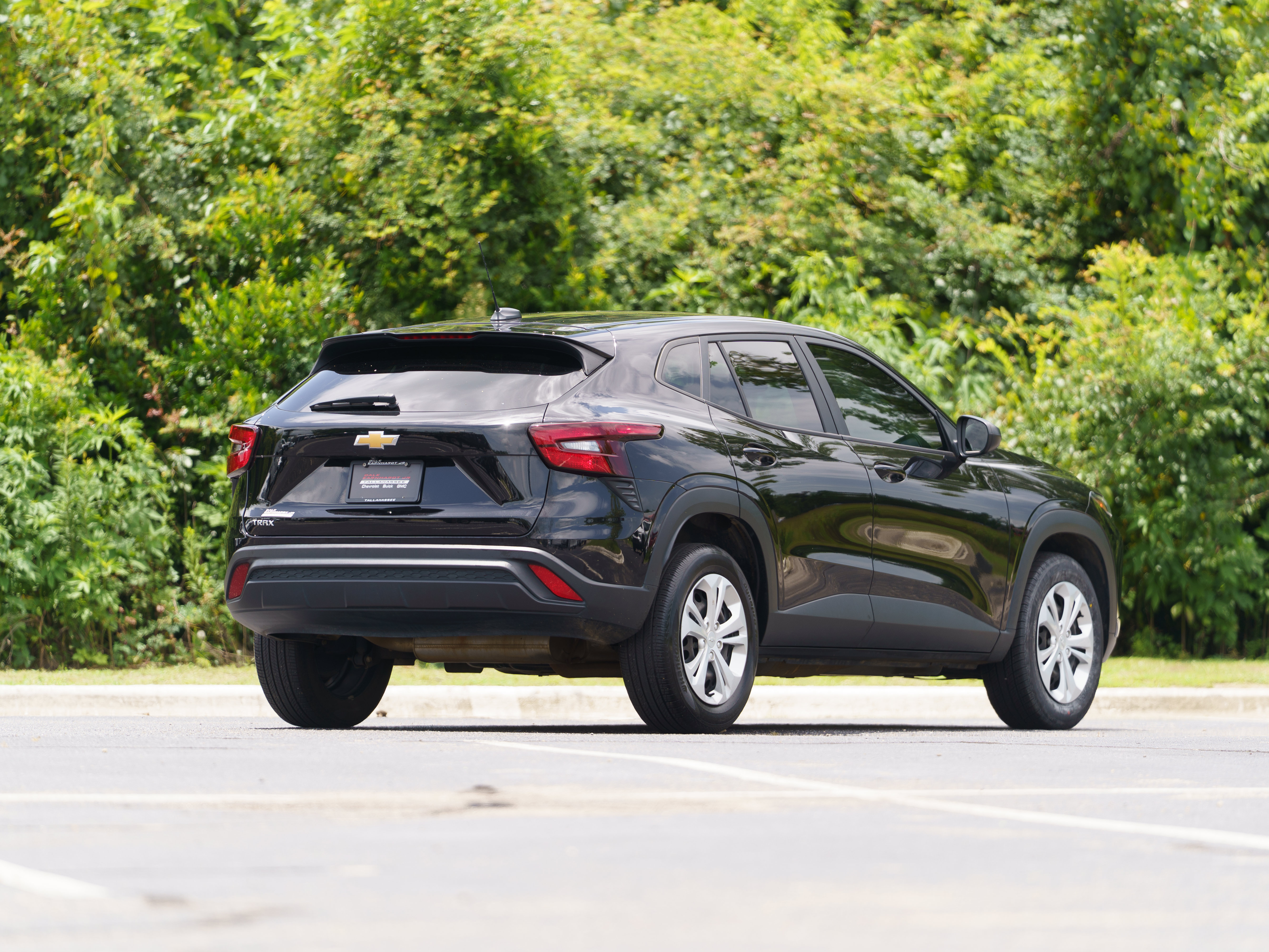Used 2024 Chevrolet Trax LS FWD image 38