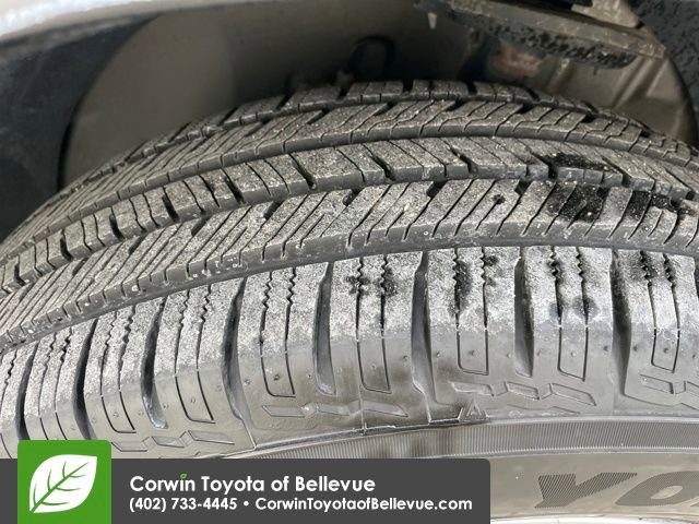 Used 2017 Chevrolet Equinox LT w/ Convenience Package image 26