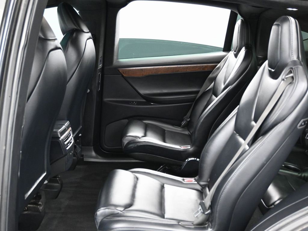 Used 2021 Tesla Model X Long Range image 41