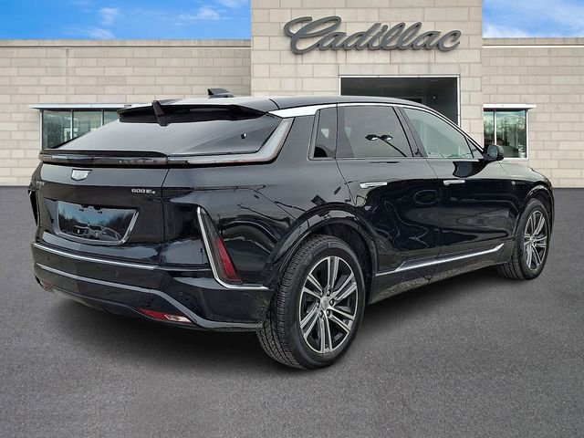 Certified 2024 Cadillac Lyriq Luxury image 7