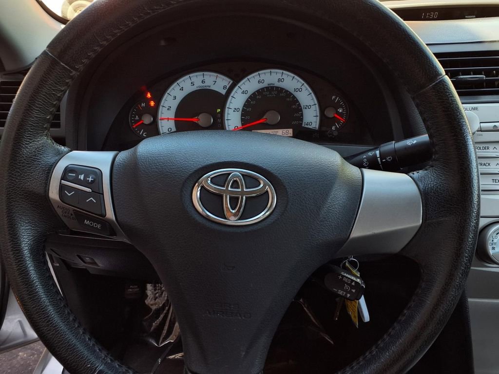 Used 2010 Toyota Camry SE FWD image 10