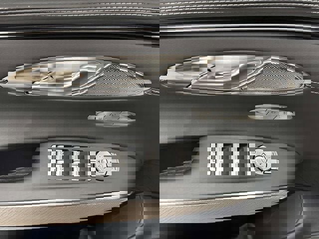 Used 2023 Genesis GV70 2.5T w/ Sport Prestige Package image 16