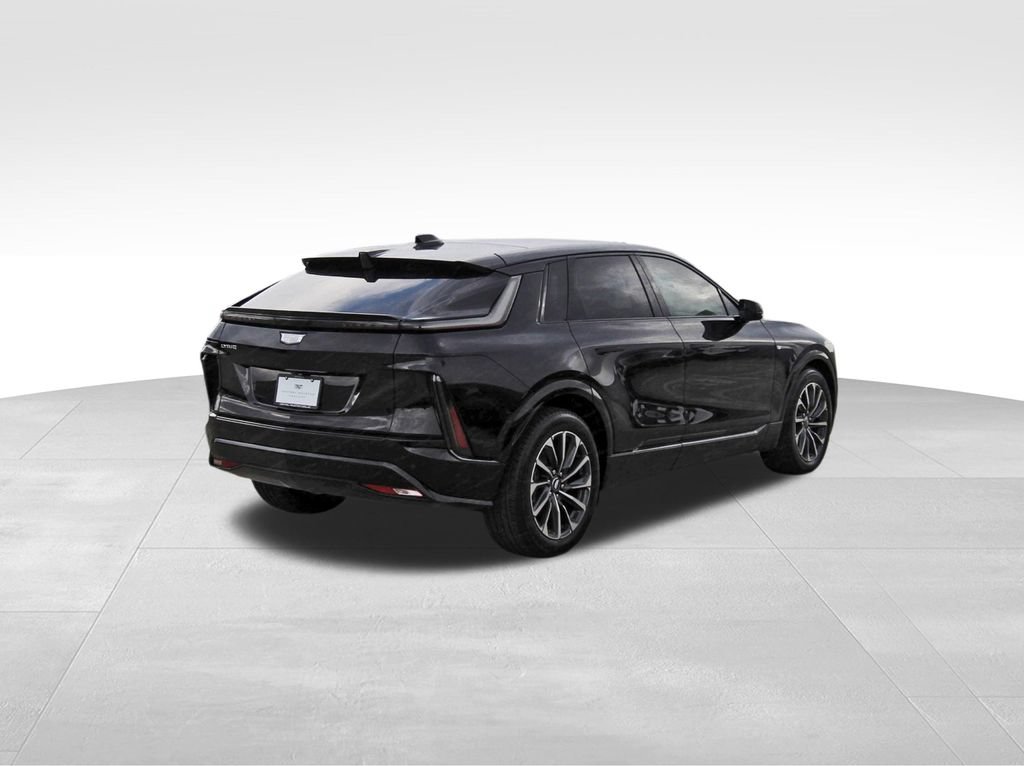 New 2027 Cadillac Lyriq Sport RWD image 4