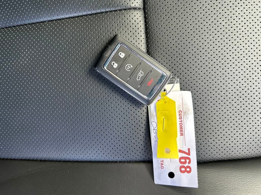 Used 2025 Jeep Grand Cherokee L Overland w/ Advanced Protech Group III image 26