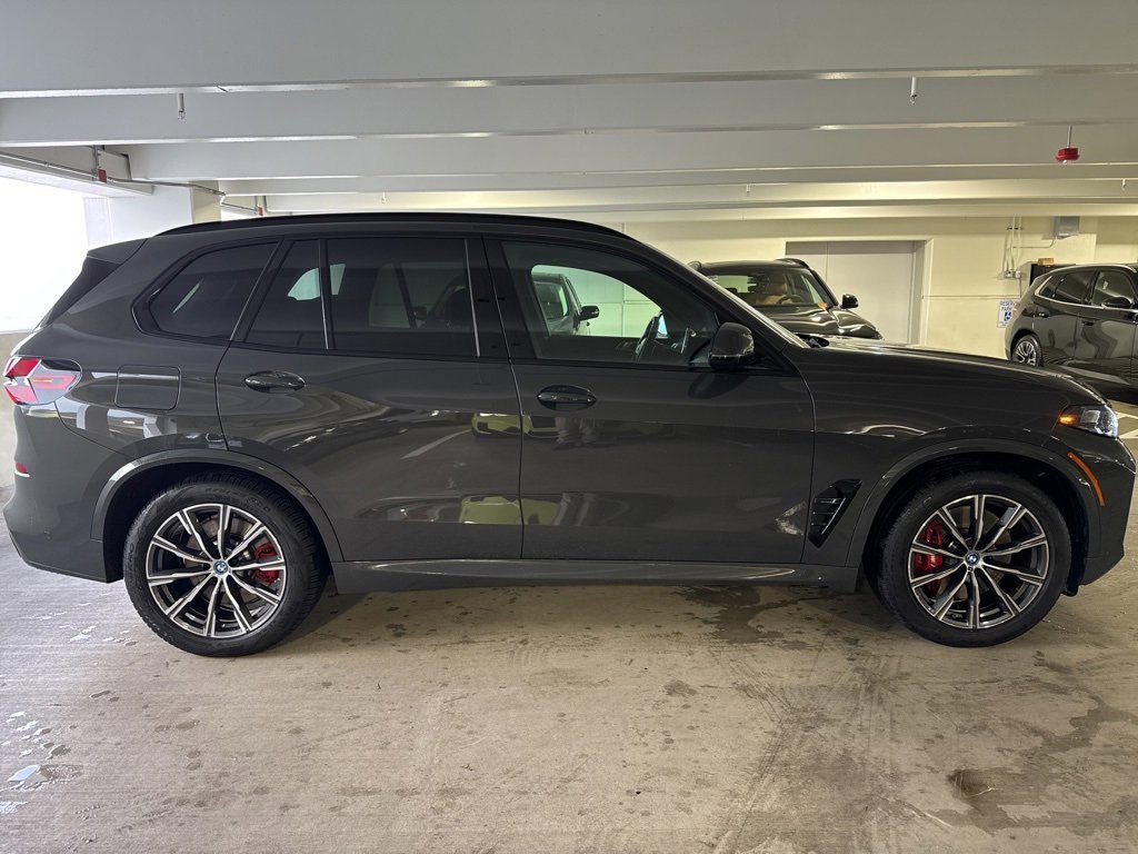 Used 2024 BMW X5 xDrive50e w/ M Sport Package image 4