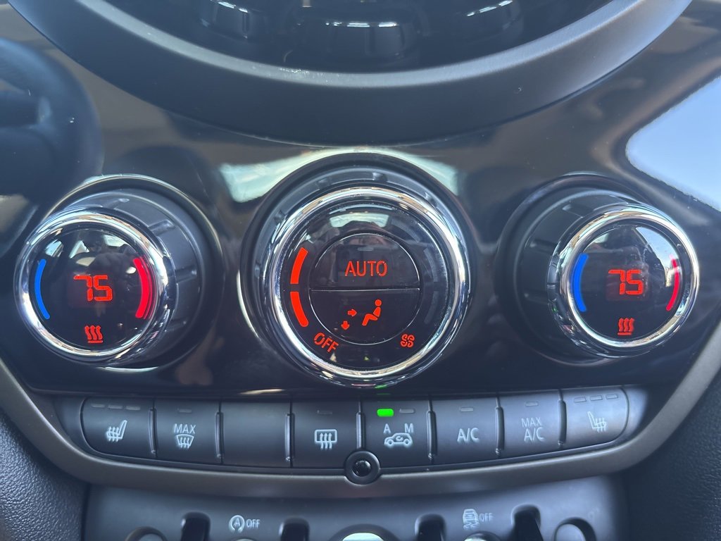 Used 2019 MINI Cooper Countryman w/ Premium Package image 33