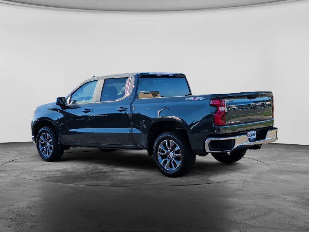 Used 2025 Chevrolet Silverado 1500 LT AWD/4WD image 5