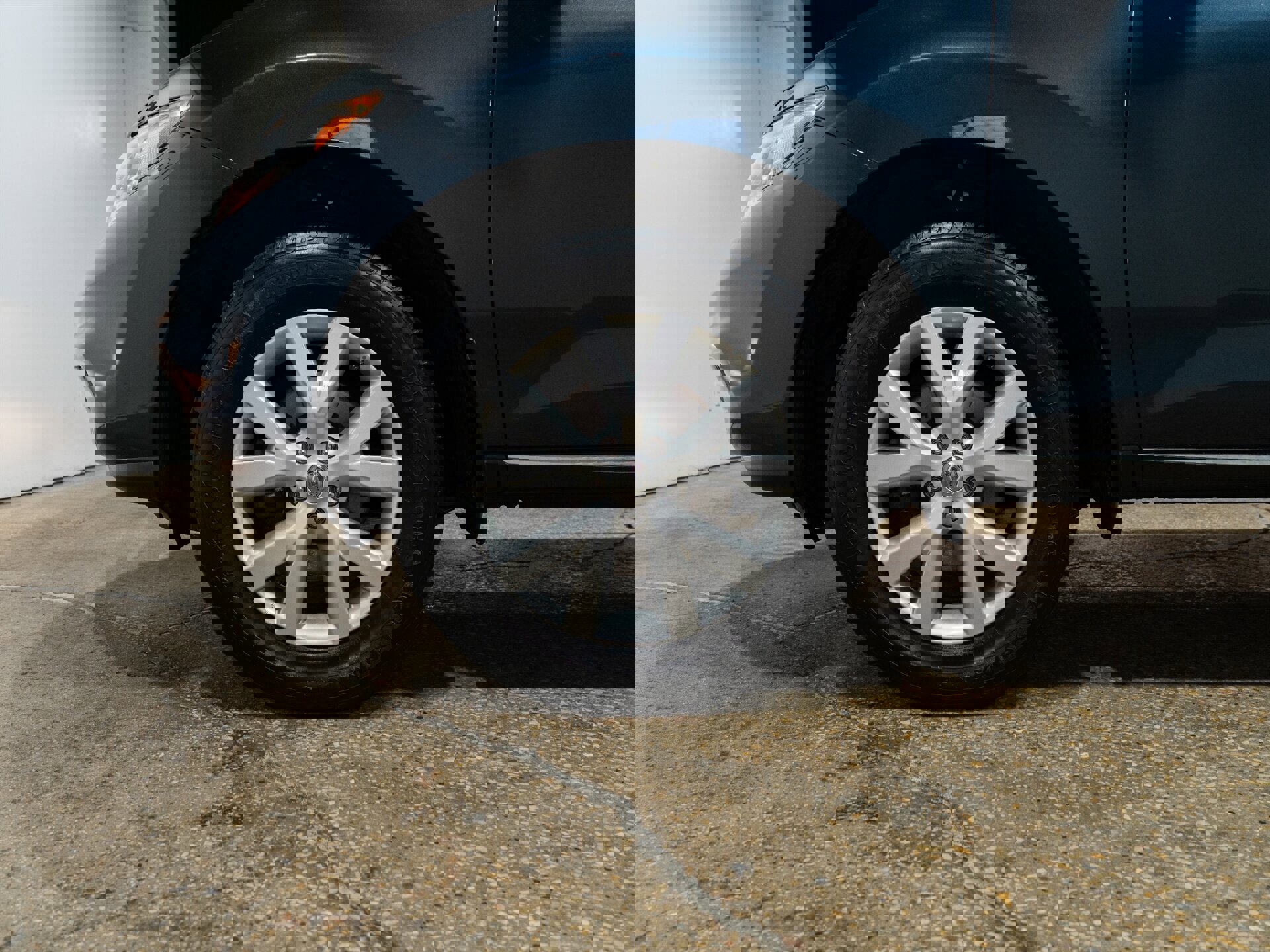 Used 2014 Nissan Murano SV w/ Value Package image 12