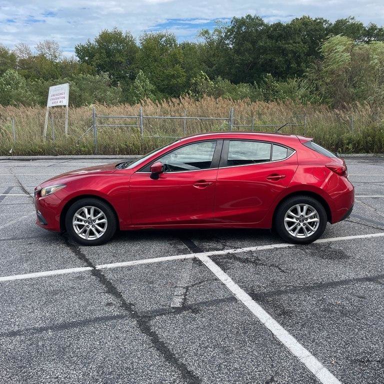Used 2014 MAZDA MAZDA3 i Touring image 2