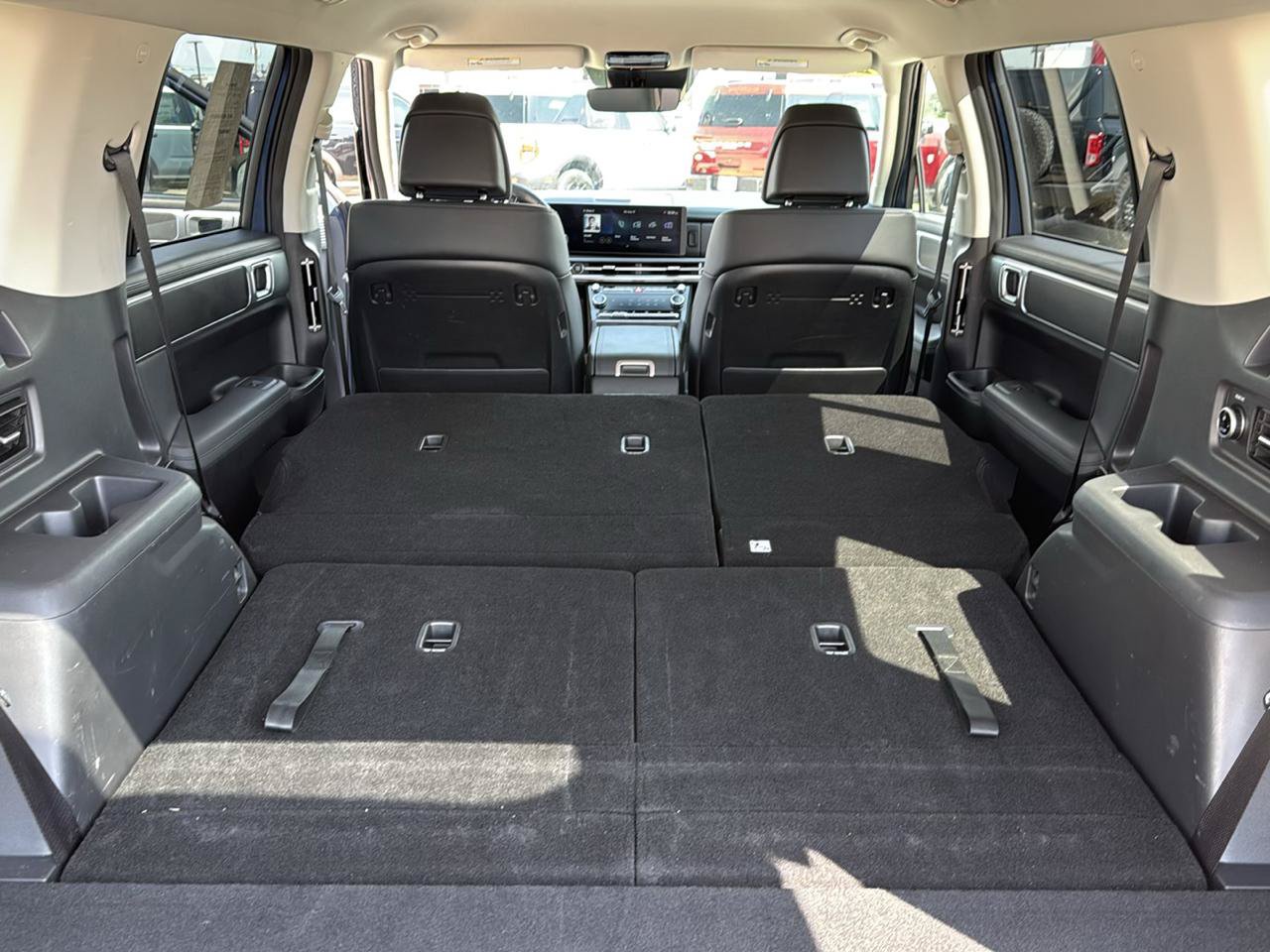 Used 2026 Hyundai Santa Fe SEL FWD image 32