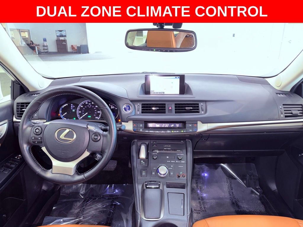 Used 2017 Lexus CT 200h w/ Navigation System Package image 8