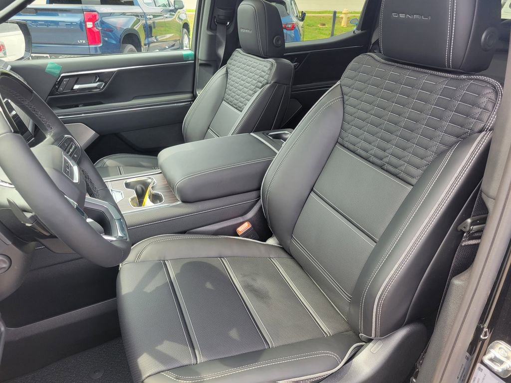 New 2025 GMC Sierra EV Denali image 11
