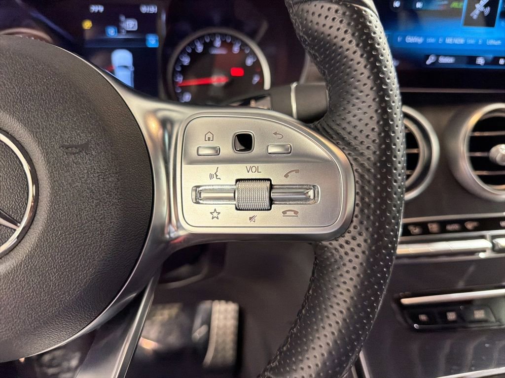 Used 2022 Mercedes-Benz GLC 300 4MATIC image 13