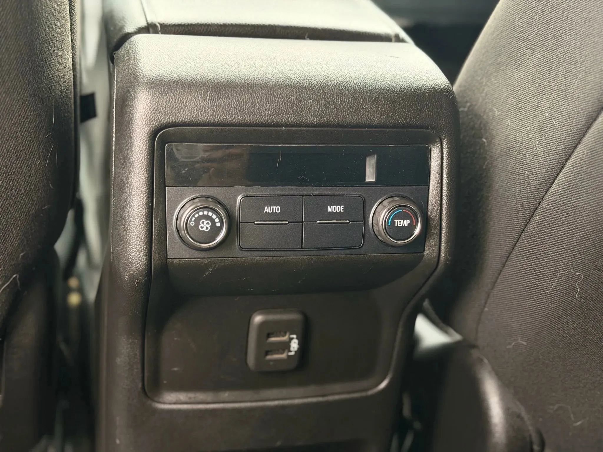 Used 2019 GMC Acadia SLE image 22