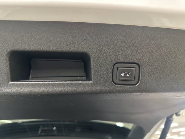 Used 2024 Chevrolet Traverse RS w/ LPO, Floor Liner Package AWD/4WD image 26