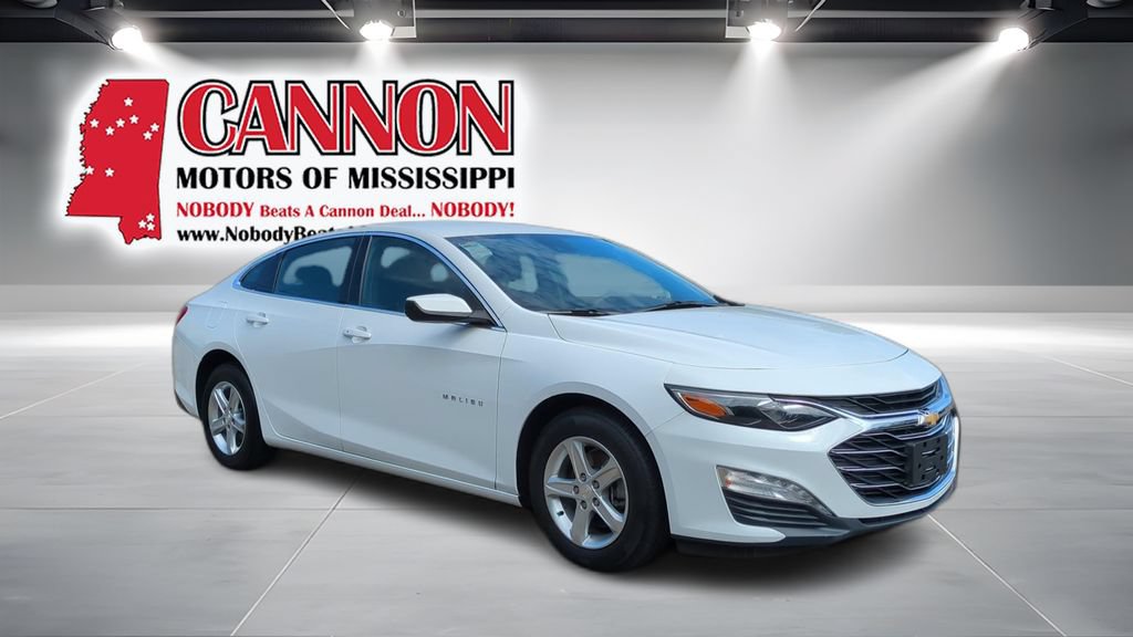 Used 2024 Chevrolet Malibu LT FWD image 3