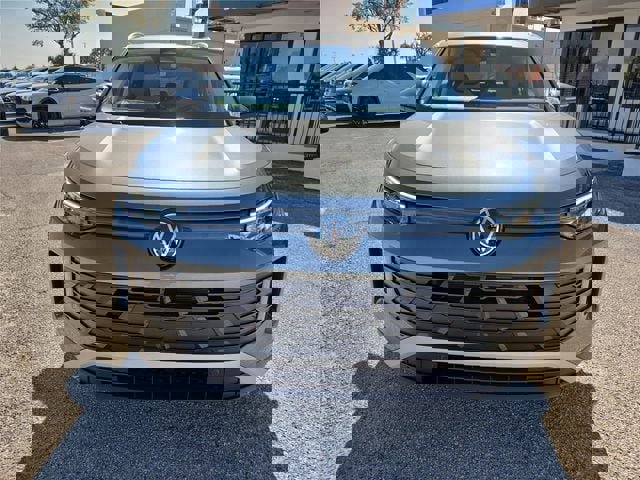 New 2026 Volkswagen Tiguan SE image 2