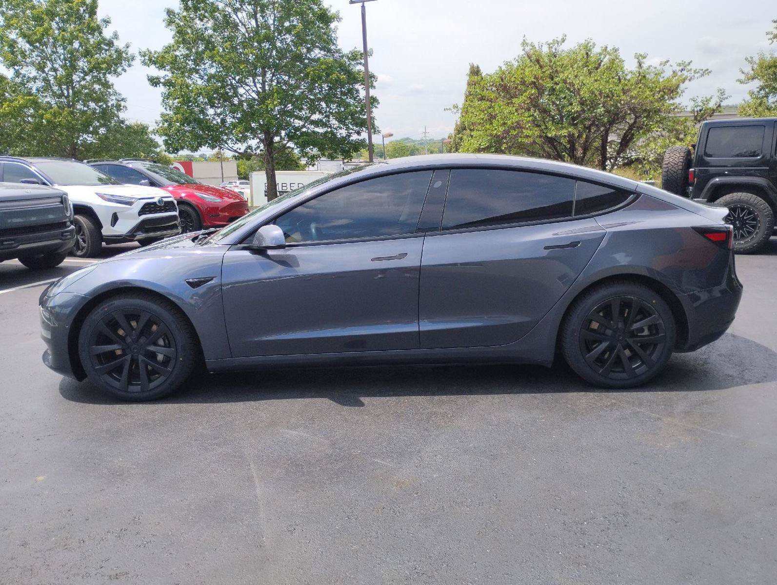 Used 2021 Tesla Model 3 Standard Range Plus RWD image 4