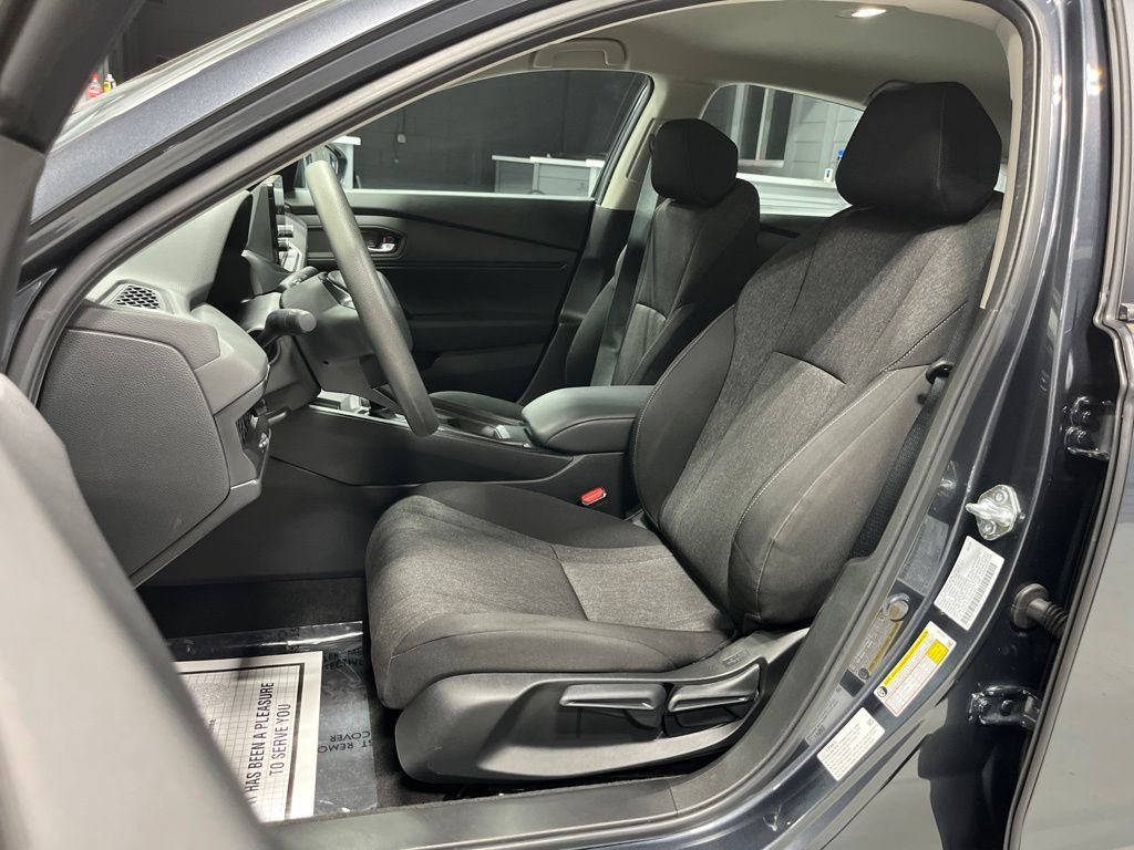 Used 2025 Honda Accord LX image 15