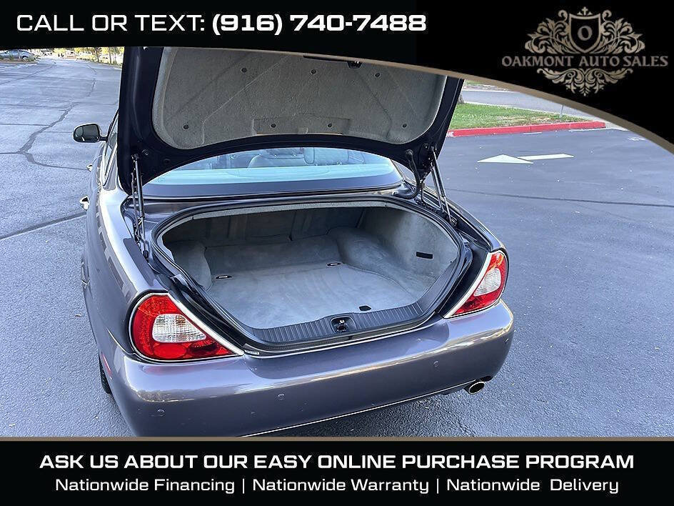Used 2008 Jaguar XJ8 RWD image 20