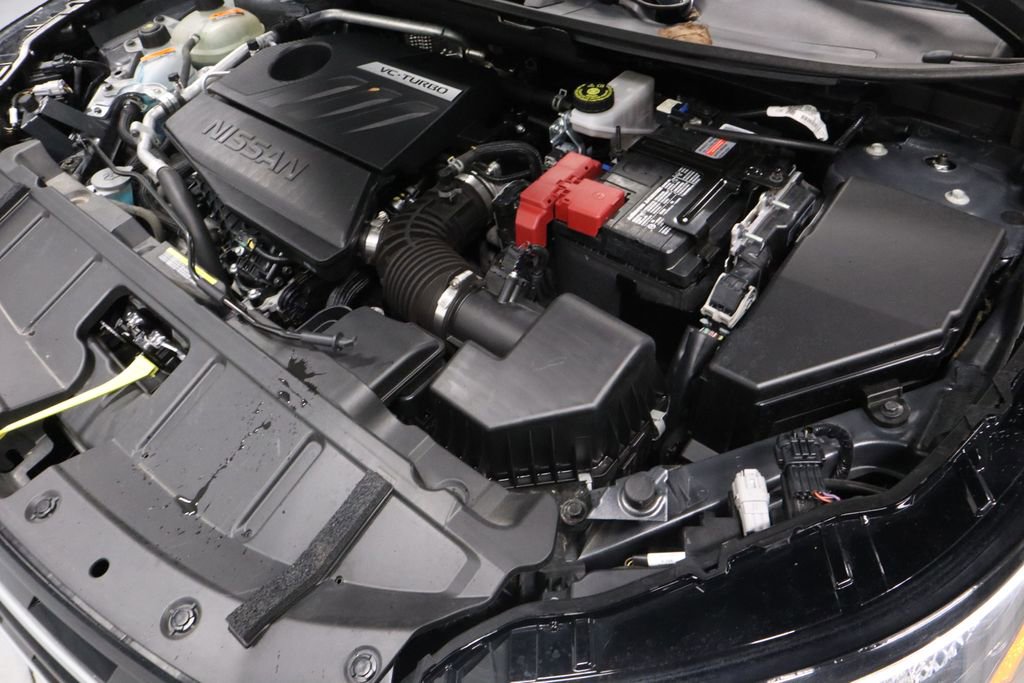 Certified 2025 Nissan Rogue SV image 14