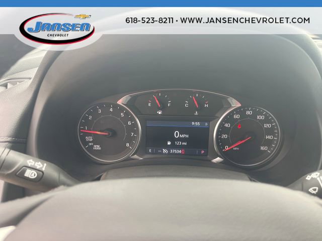 Used 2024 GMC Terrain SLT image 11
