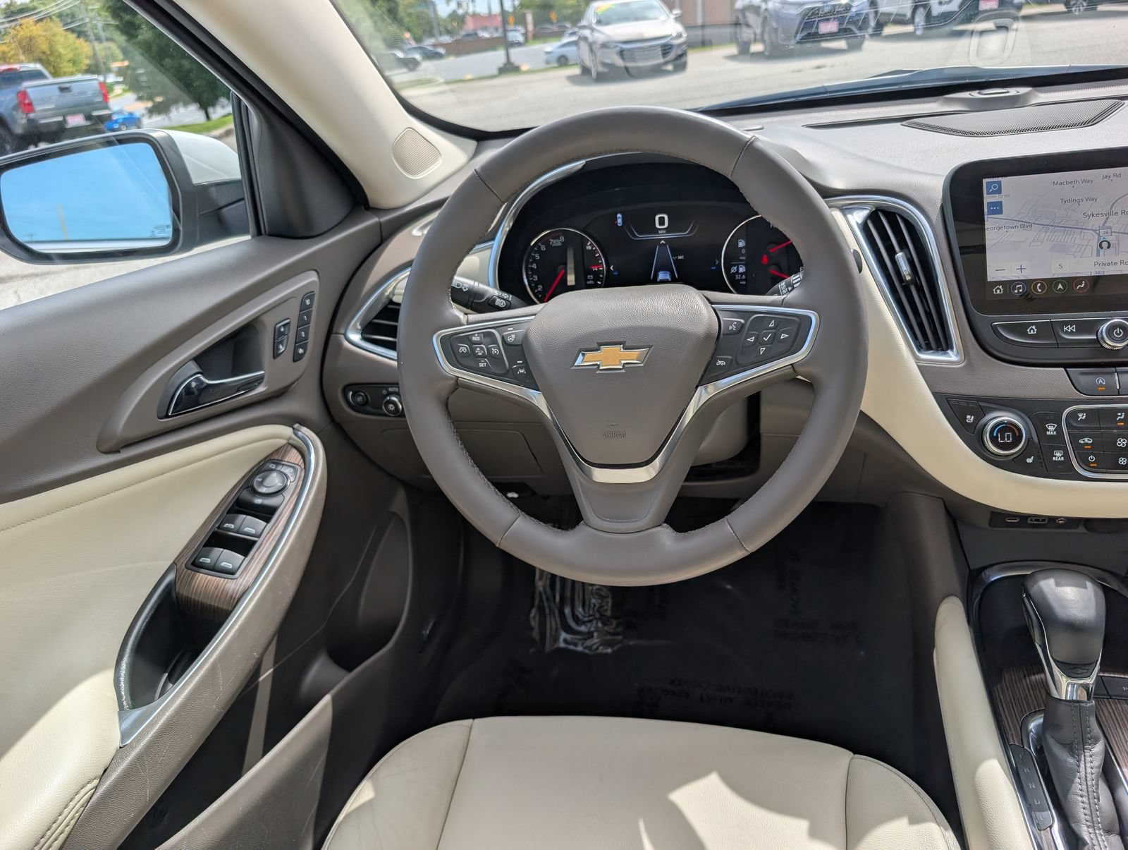 Used 2024 Chevrolet Malibu LT FWD image 16