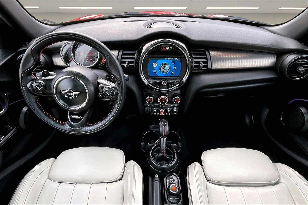 Used 2019 MINI Cooper S w/ Signature Upholstery Package image 8