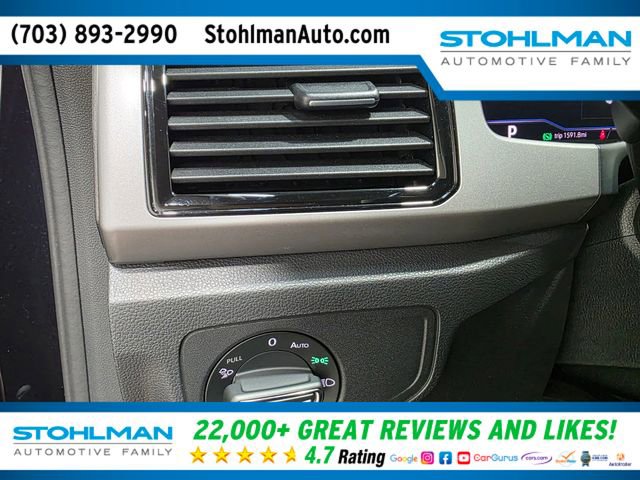 Used 2020 Volkswagen Atlas Cross Sport SEL image 18