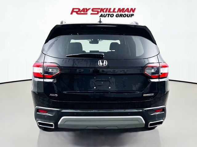 Used 2024 Honda Pilot Touring image 6