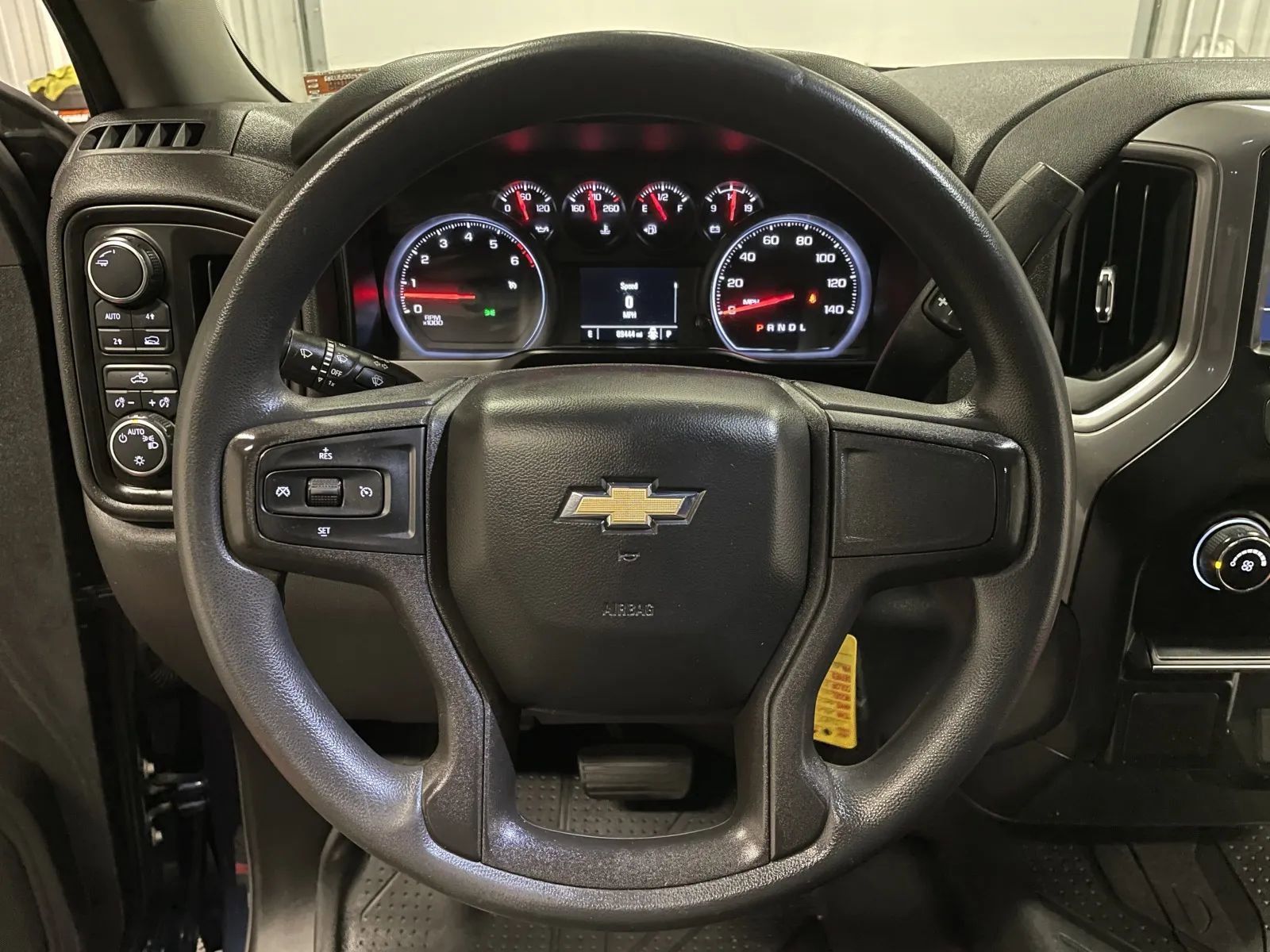 Used 2020 Chevrolet Silverado 1500 Custom w/ Custom Value Package image 21