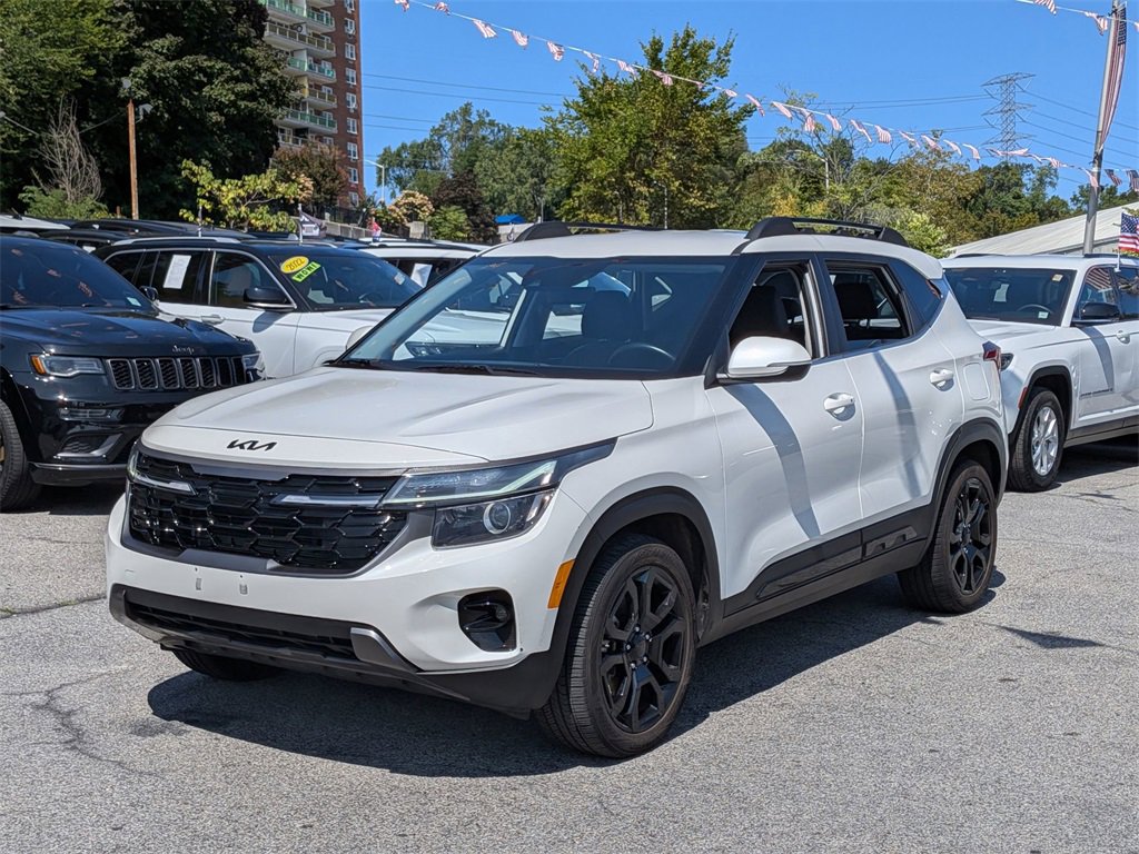 Used 2025 Kia Seltos X-Line