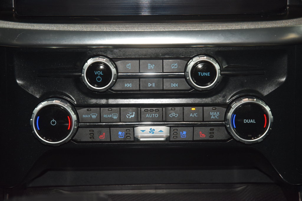Used 2023 Ford F150 Raptor w/ Raptor 37 Performance Package AWD/4WD image 31