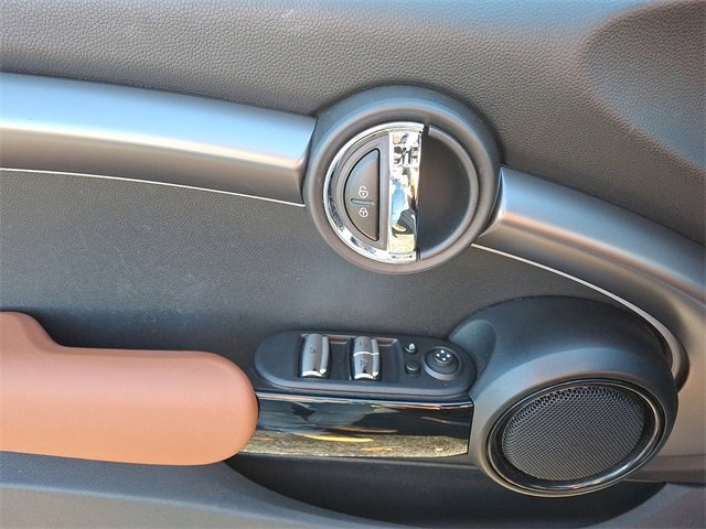 Certified 2023 MINI Cooper S w/ Signature Upholstery Package image 12