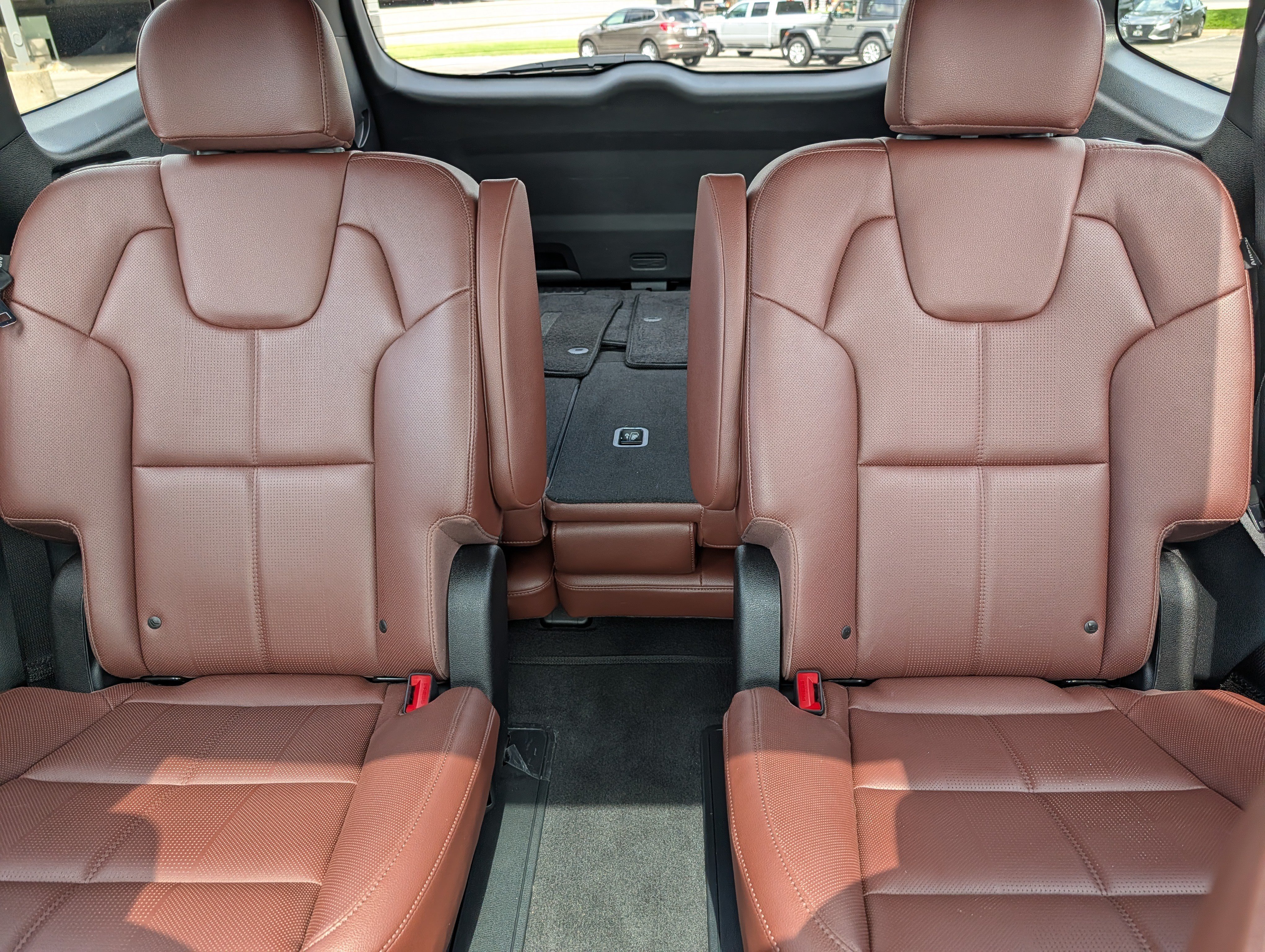 Certified 2024 Kia Telluride EX w/ EX Captain's Chair Package AWD/4WD image 13