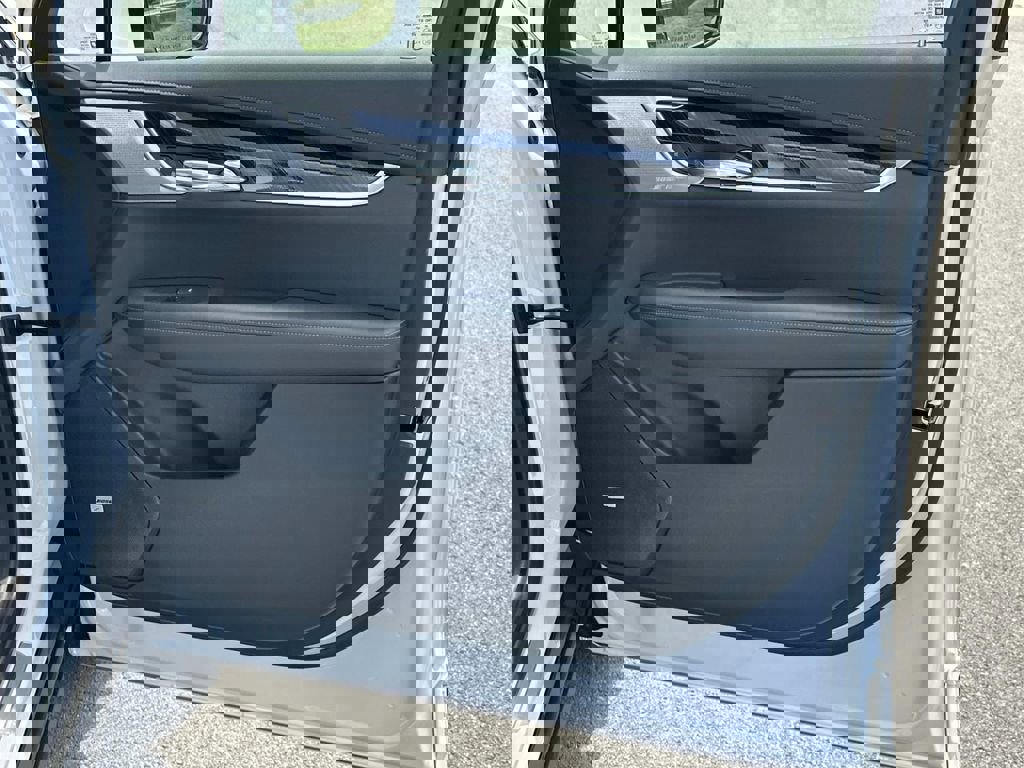 New 2025 Cadillac XT6 Premium Luxury w/ Technology Package image 8