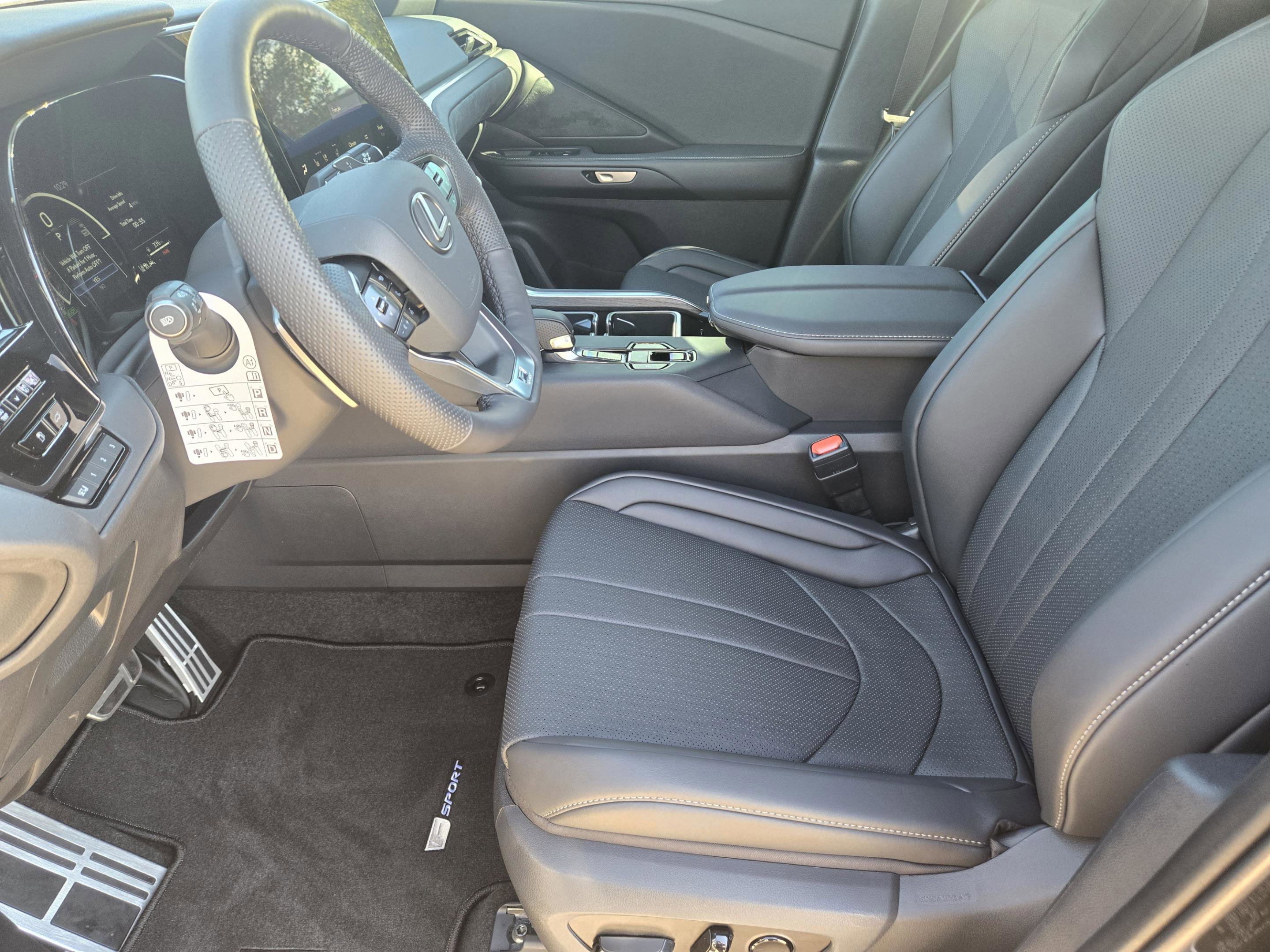 New 2026 Lexus TX 500h AWD image 8