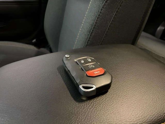 Used 2025 Jeep Wrangler Unlimited Sahara w/ Safety Group image 13