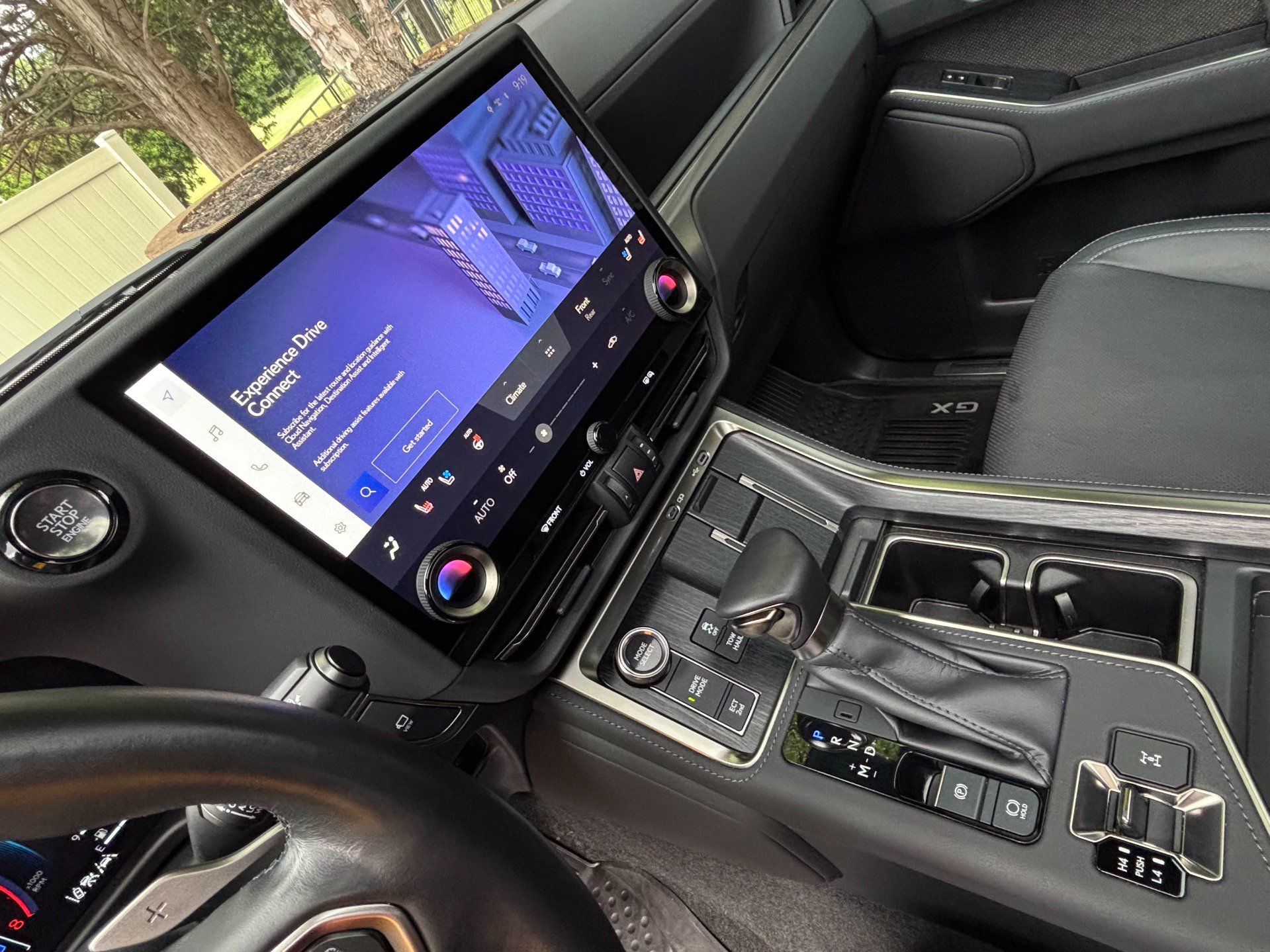 Used 2024 Lexus GX 550 w/ Accessory Package (Z1) AWD/4WD image 28