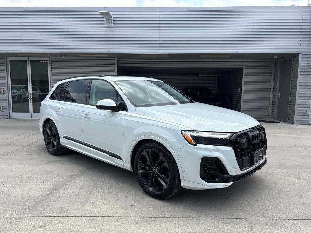 Used 2026 Audi Q7 3.0T Premium Plus w/ Premium Plus Package AWD/4WD image 3