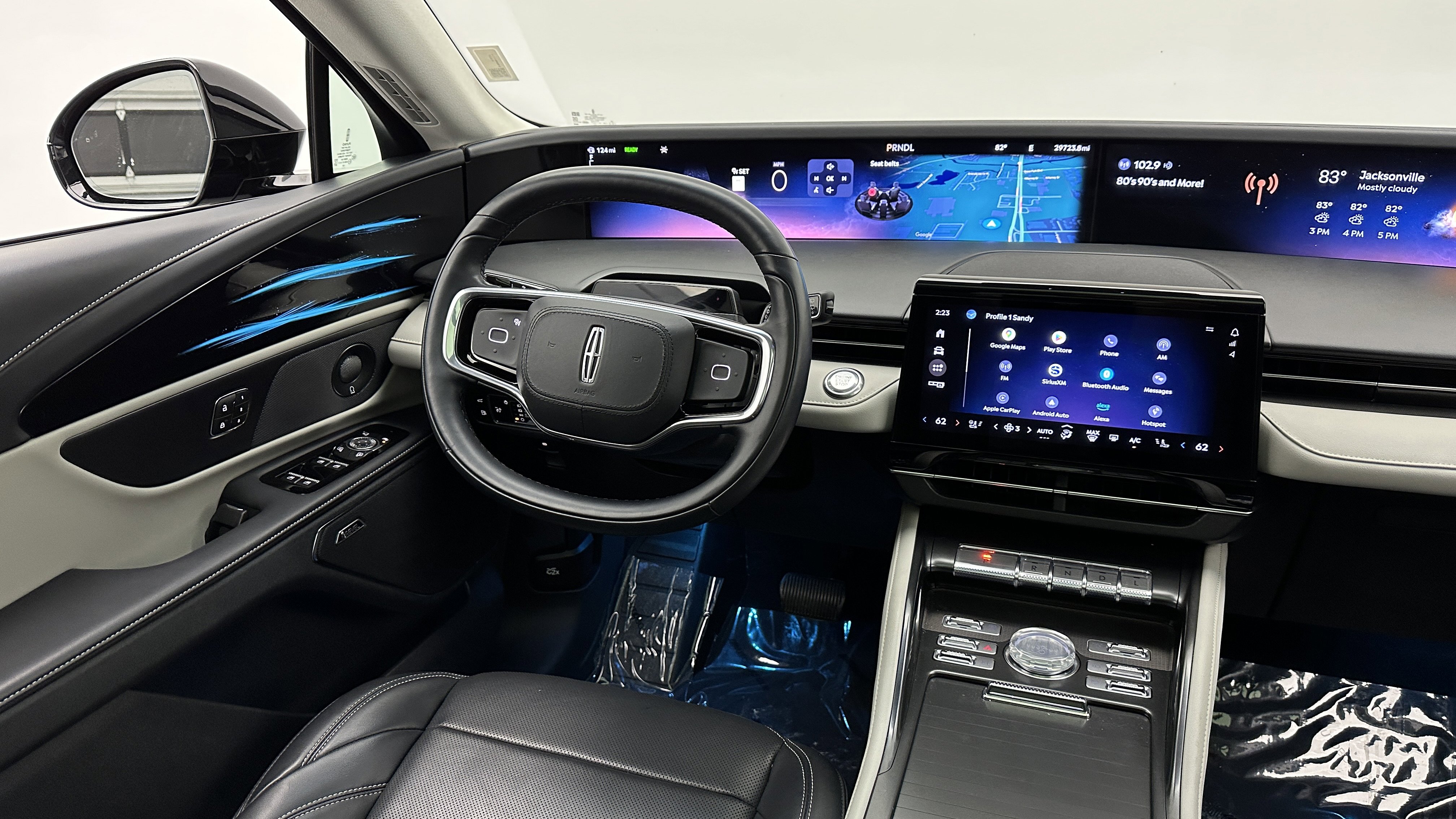 Used 2024 Lincoln Nautilus Premier w/ Equipment Group 102A image 19