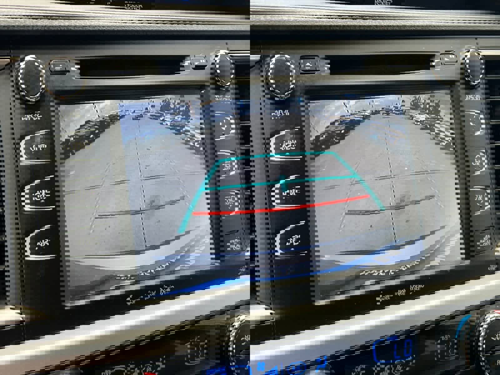 Used 2019 Toyota Highlander XLE image 20